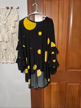 Zadie B’s Black and Yellow Dot Print and Ruffle Sleeves Shirt